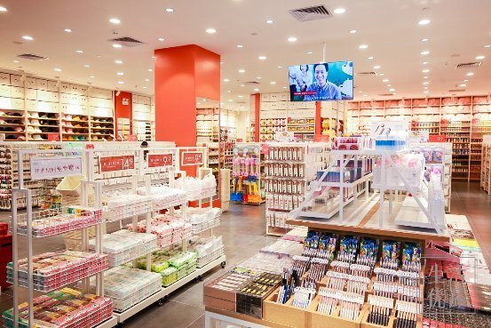 生活優(yōu)品深圳龍華壹方天地店盛大開(kāi)業(yè)